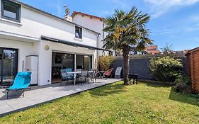 Maison Spacieuse Avec Jardin Proche Plage & Centre